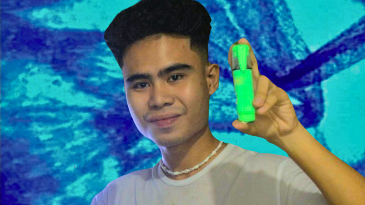 Negros student develops pen-sized microscope from recycled waste